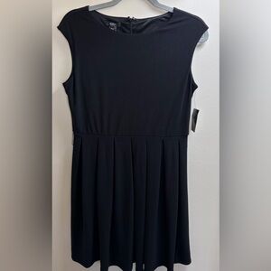Alfani Petite Medium Black Fit & Flare Pleated Dress NWT